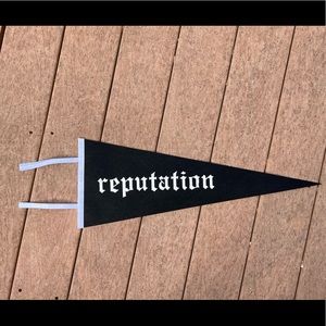 Taylor Swift Reputation Pennant